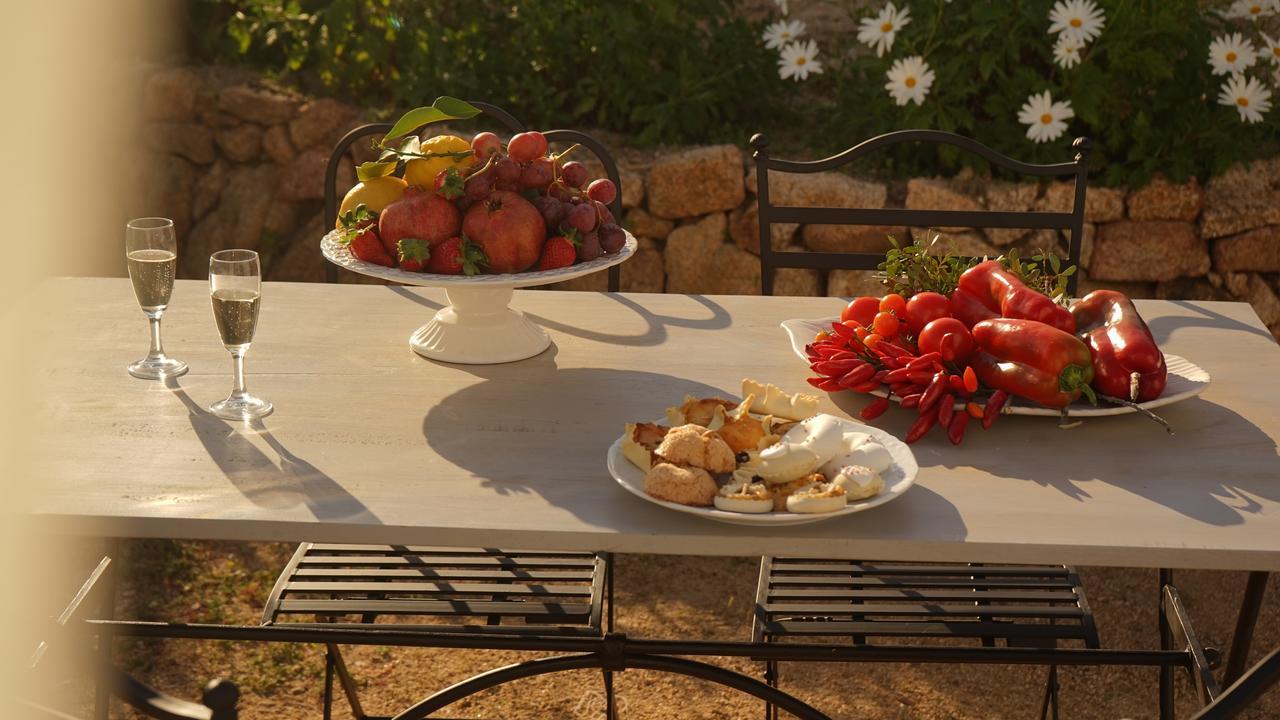 Casagliana Suite Resort Olbia Exteriör bild